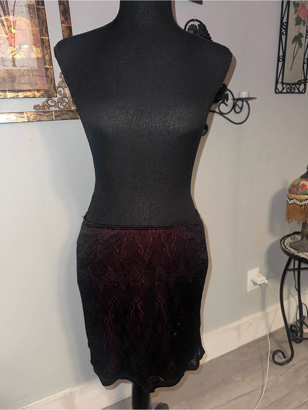 Vintage 90s Back Track Black Red Lace Textured Knit Pencil Skirt Stretchy, M